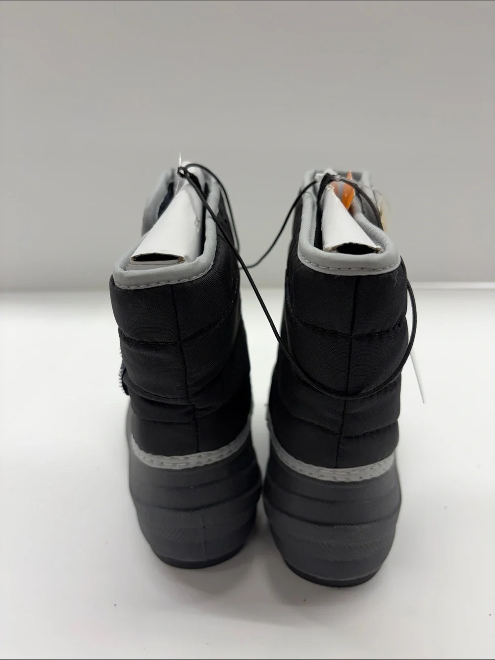 NEW Cat & Jack Kids Black and Gray Winter Snow Boots Size 10